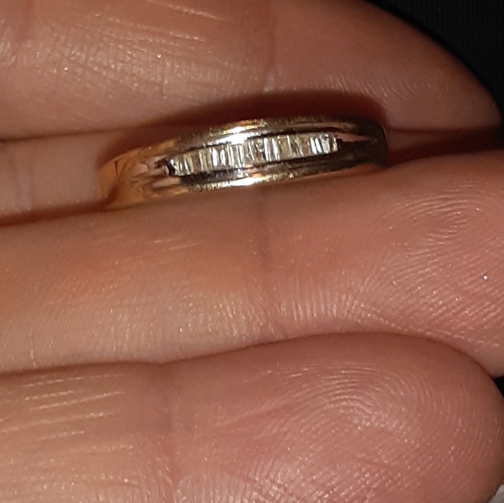 10k diamond Baguette band